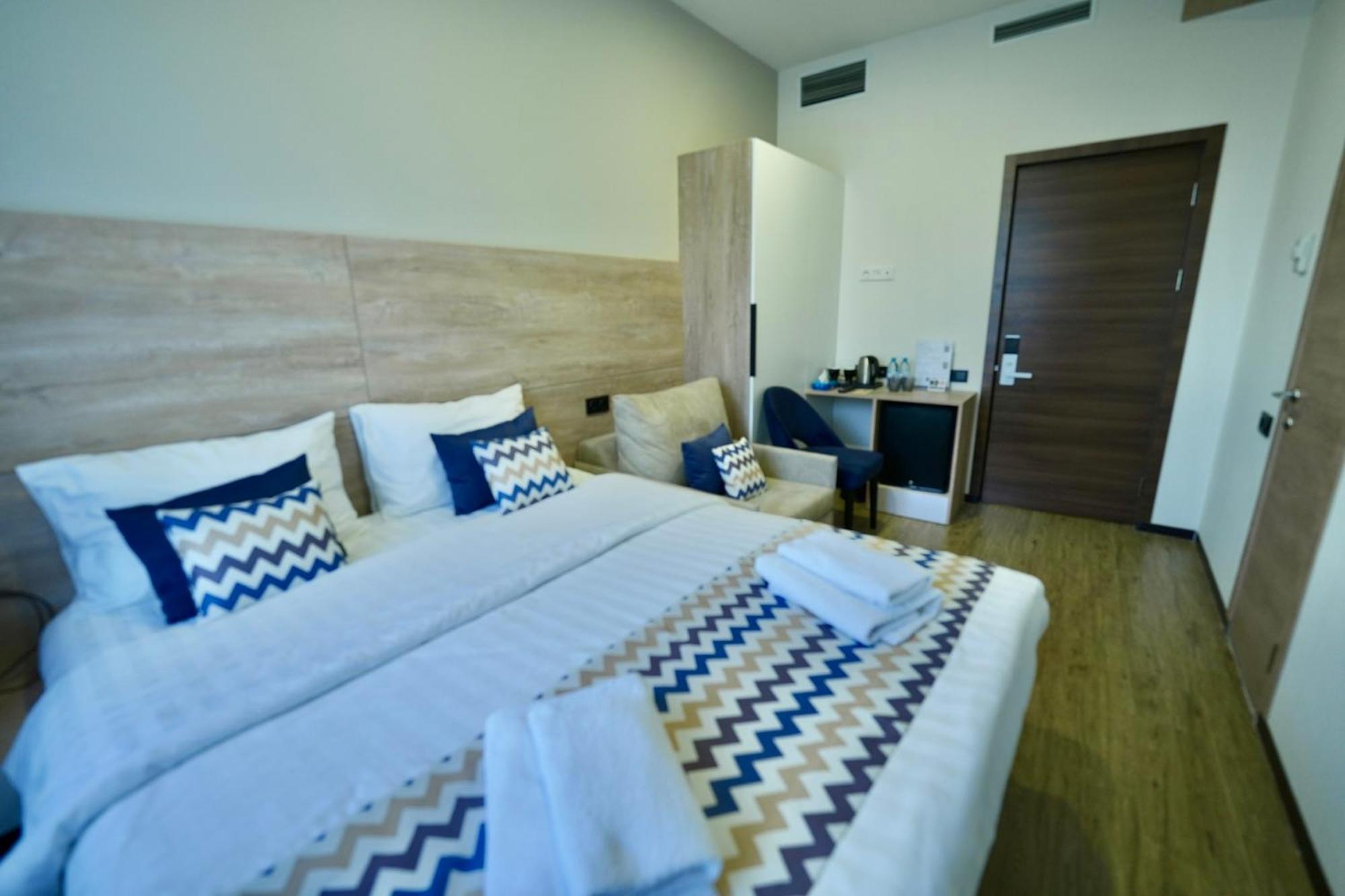 4Guest Hotel Jerevan Exteriör bild